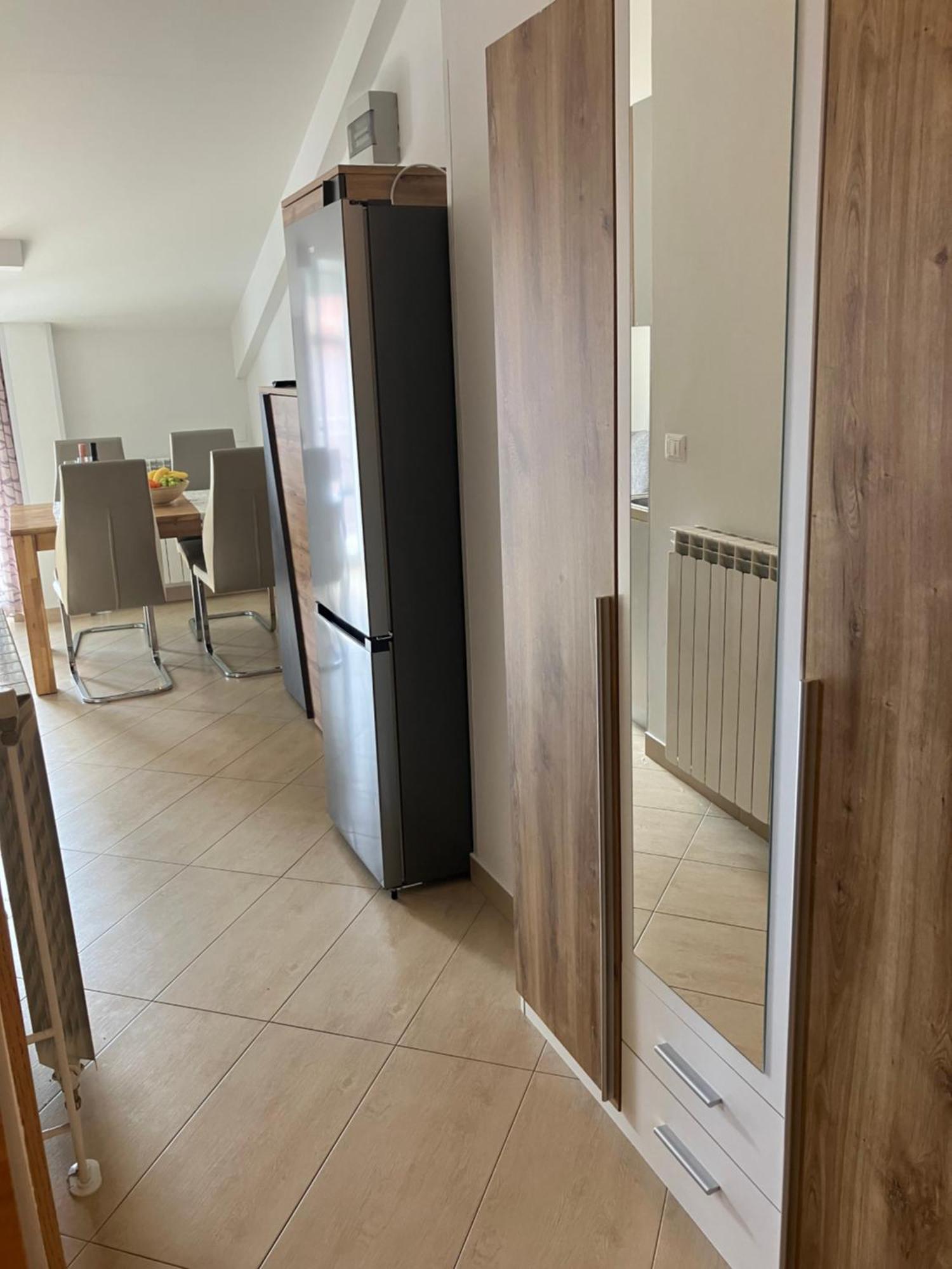 Apartman Voch Zambratija  Buitenkant foto